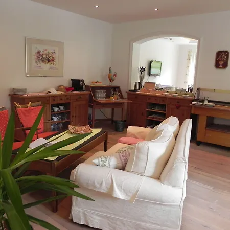 Garni Wieshof Bed & Breakfast 3*