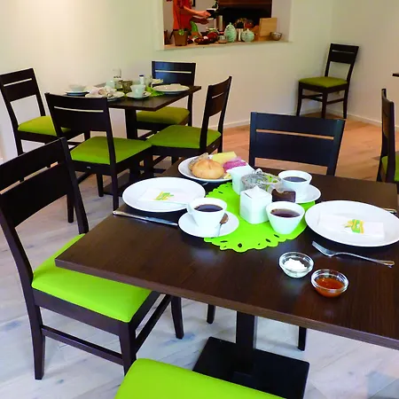 格尼维斯酒店 3*