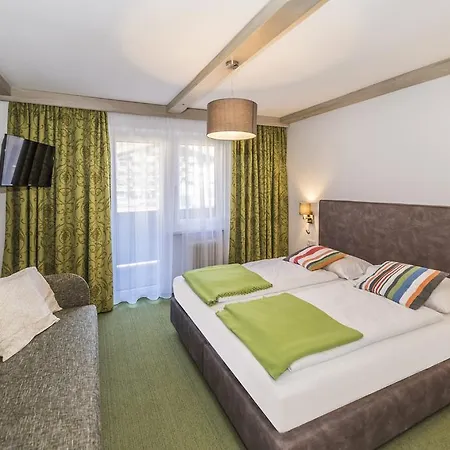 格尼维斯酒店 3*